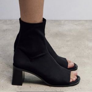 Zara: NEVER BEEN WOREN: 2023 peep toe black booties.